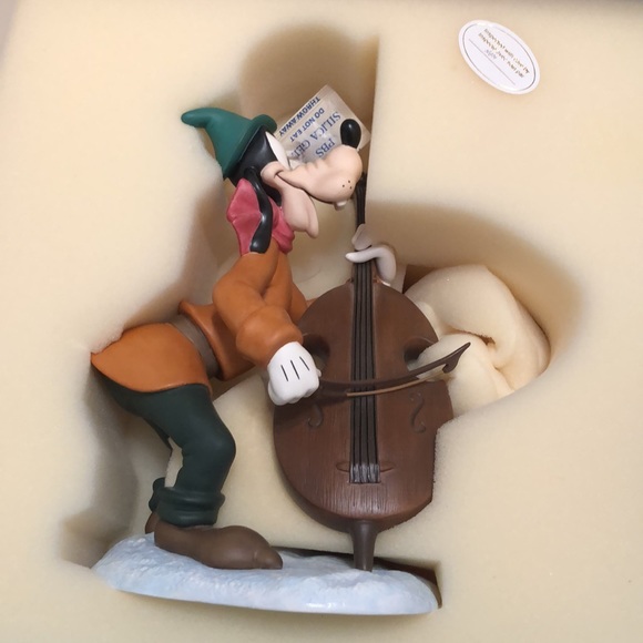 Disney’s Goofy figurine - Picture 9 of 12